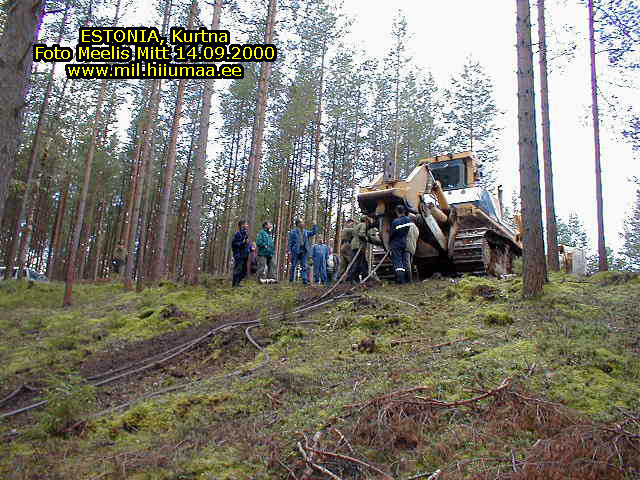 2002-09-14-Estonia-Kurtna_tank_T-34_05.jpg