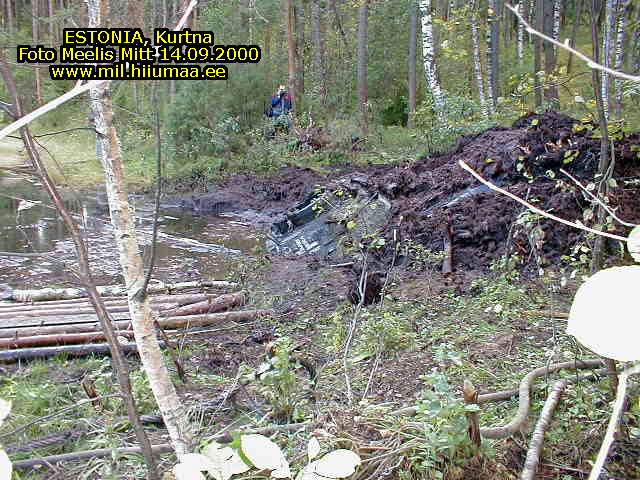 2002-09-14-Estonia-Kurtna_tank_T-34_06.jpg