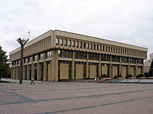 220px-Vilnius.Seimas%2C_2006-08-10.jpg