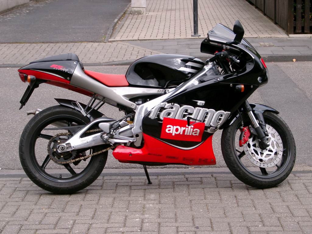 Aprilia_RS_125_2000.jpg