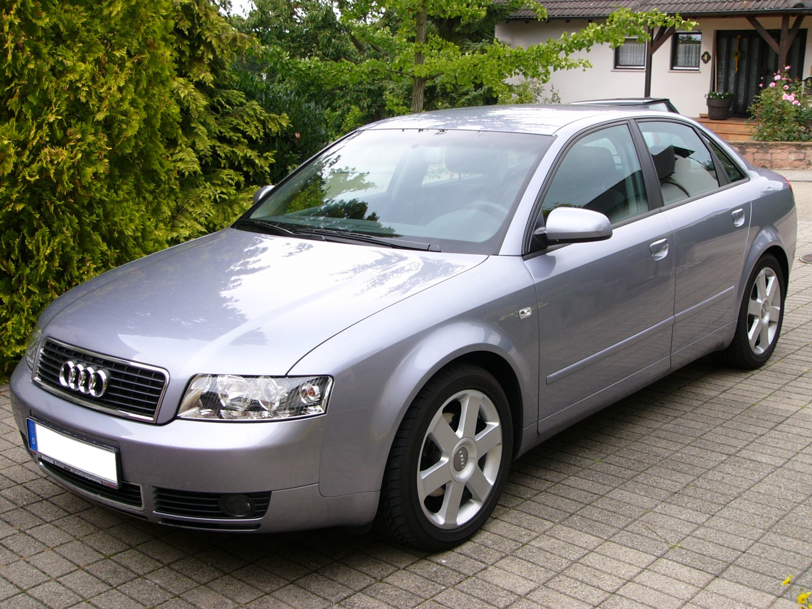 Audia4b6.jpg