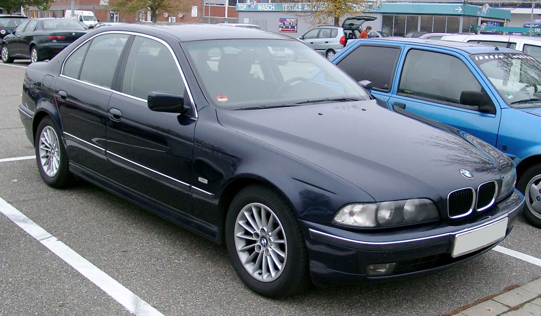 BMW_E39_front_20081009.jpg
