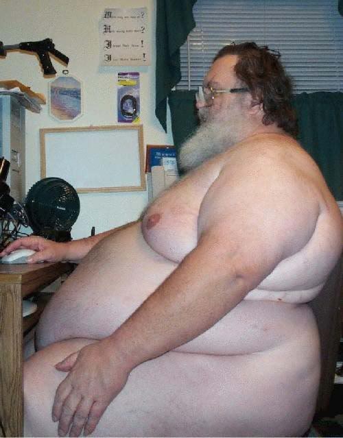 fat20man20at20computer.jpg