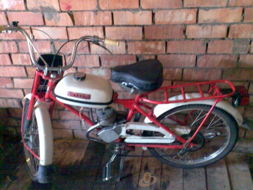 mopeds.jpg