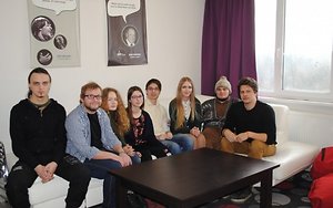 sneakybox-komanda-64221568.jpg