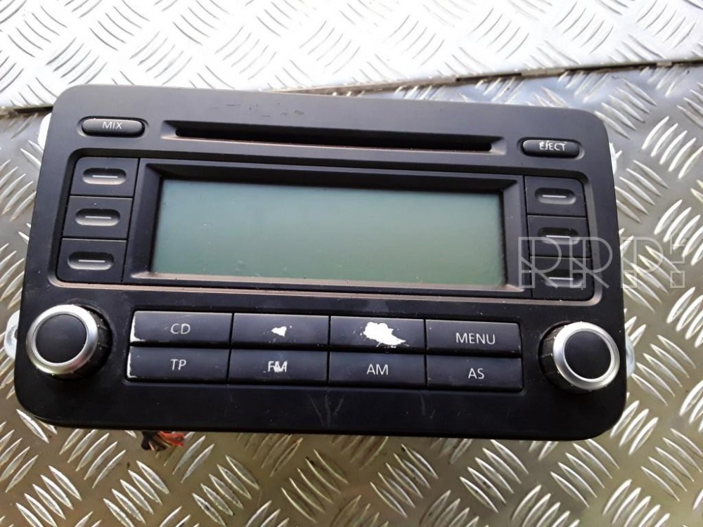 volkswagen-passat-b6-radija-cddvd-grotuv