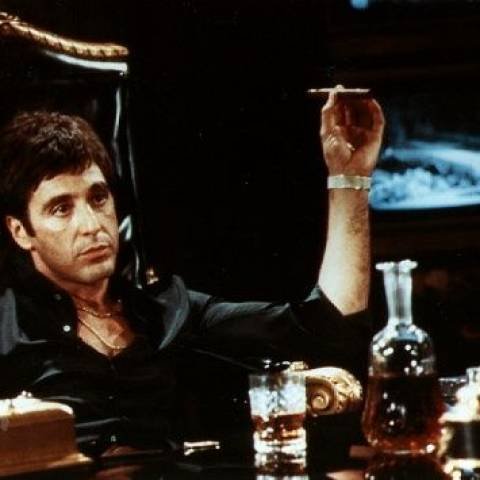 1557328-tony_montana_5.jpg.32a621f5df04334196074d3d02463296.jpg