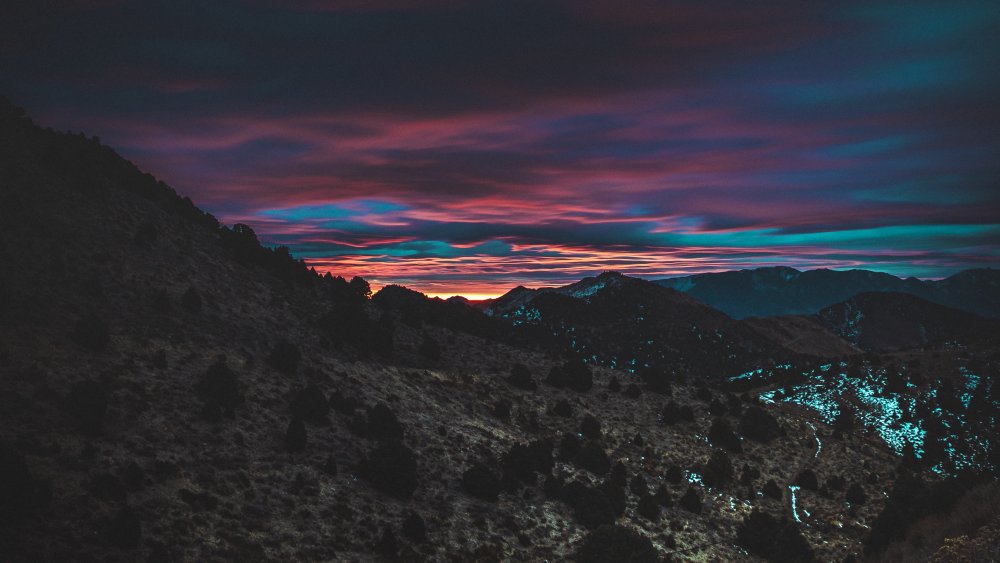 mountain-sky-by-casey-horner-wallpaper.jpg